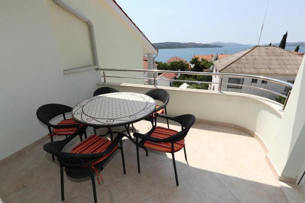Apartments Paradise Трогир Экстерьер фото