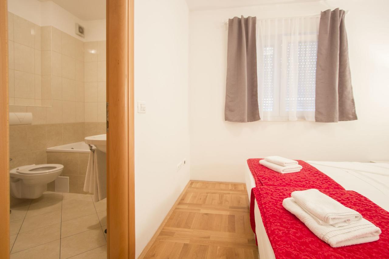 Apartments Paradise Трогир Экстерьер фото