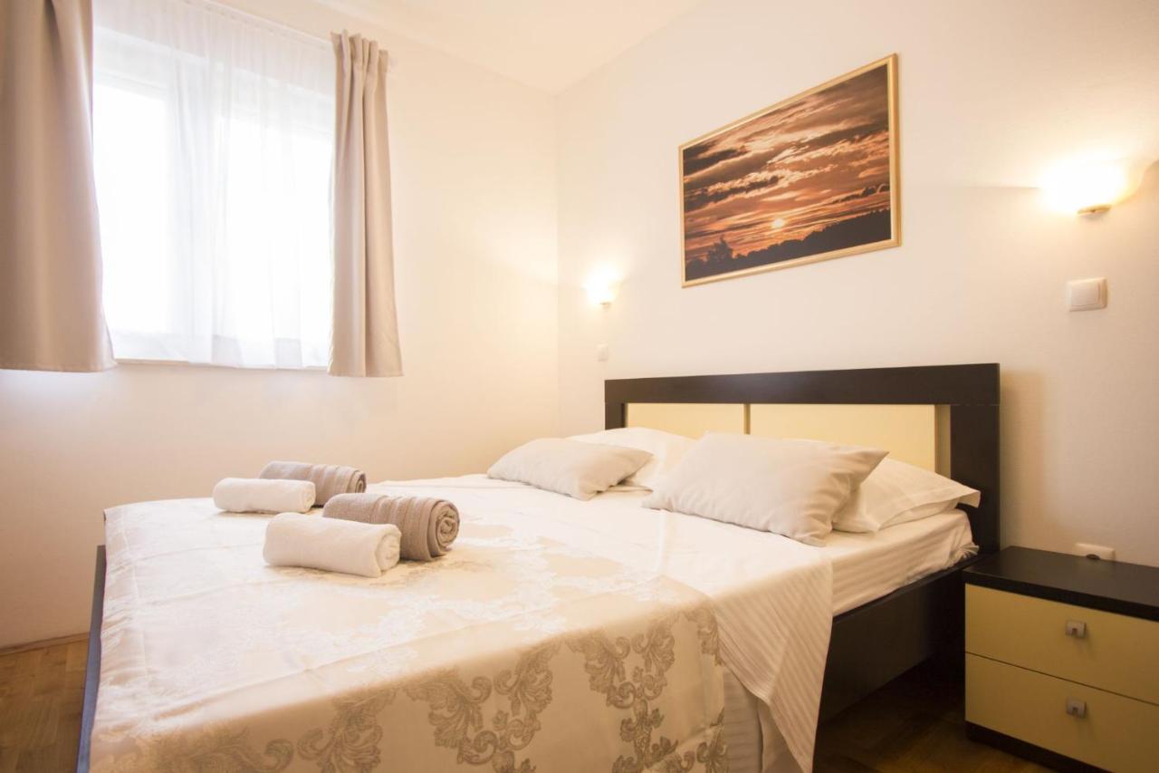 Apartments Paradise Трогир Экстерьер фото