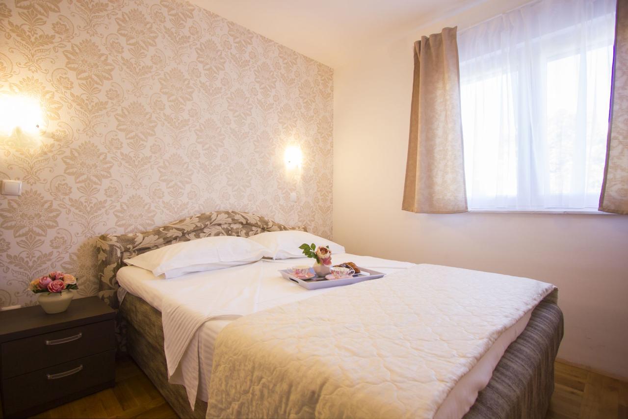 Apartments Paradise Трогир Экстерьер фото